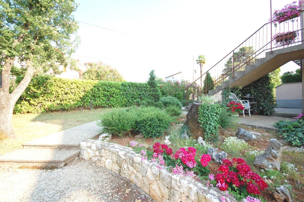 Apartment Jelka Малинска Экстерьер фото